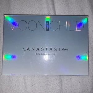 Anastasia Beverly Hills glow kit